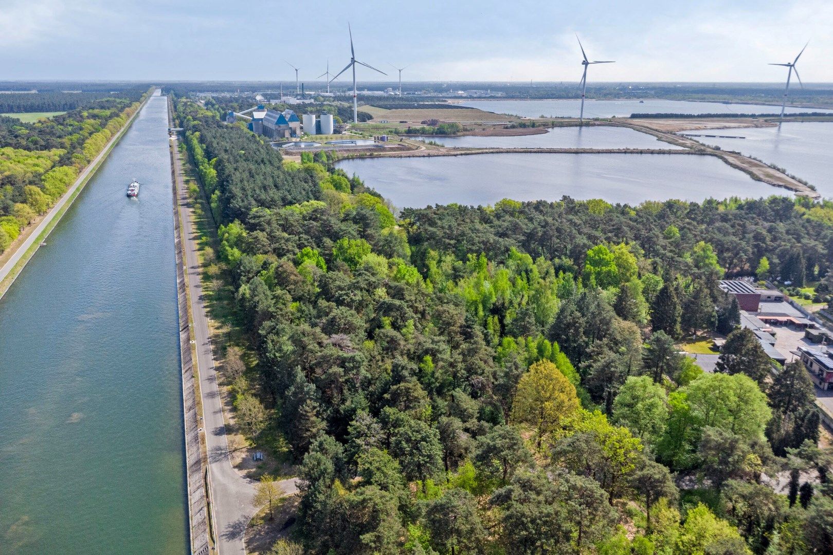 Prachtig gelegen bouwgrond van 1.277 m² voor ruime open bebouwing ! foto 14