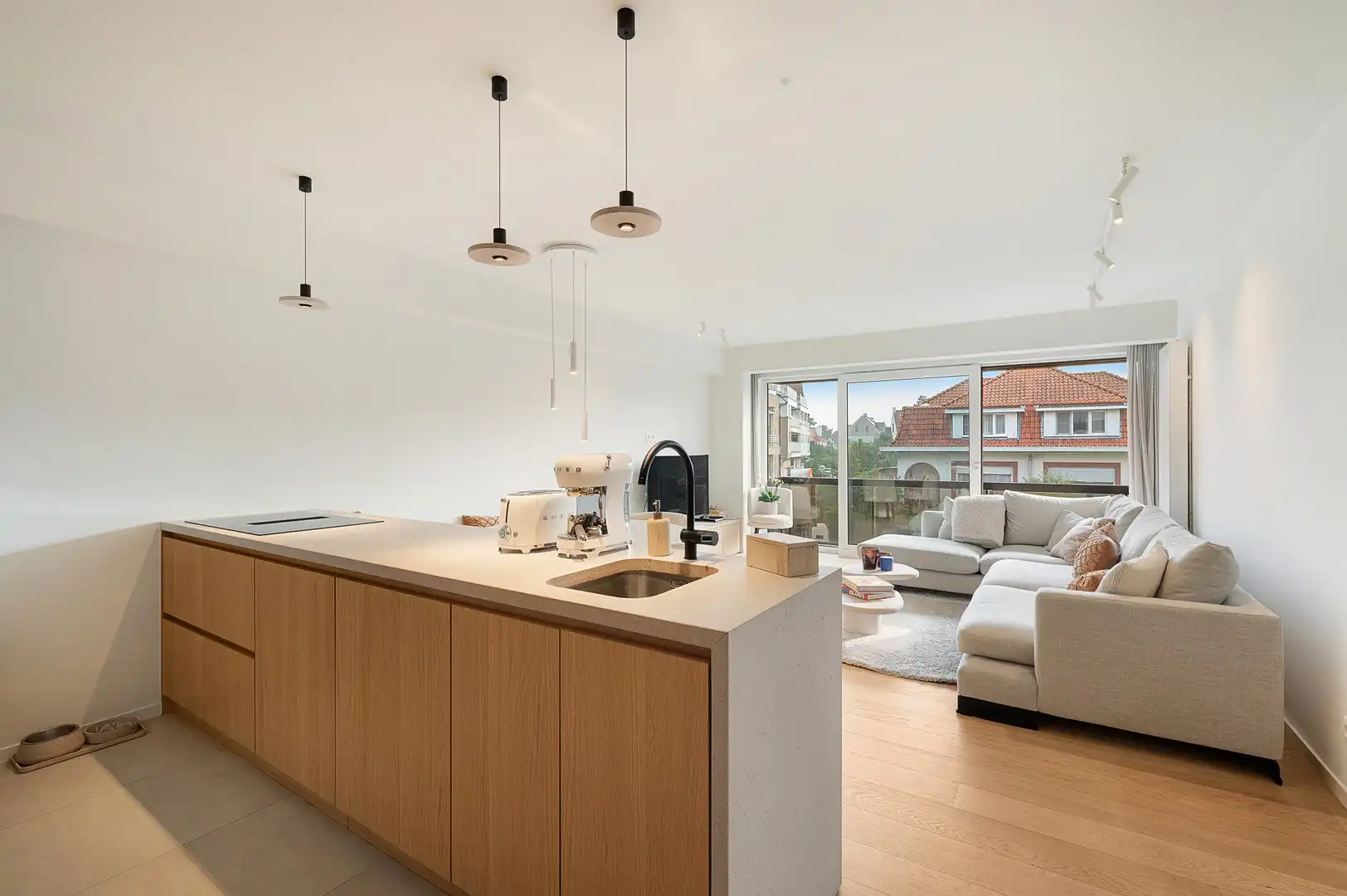 Mooi vernieuwd appartement met open uitzicht en 3 slaapkamers. foto 9