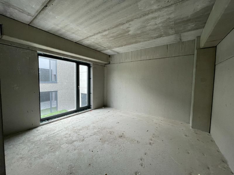 Nieuwbouw bedrijfsgebouw te koop met casco kantoor en woning. foto 12