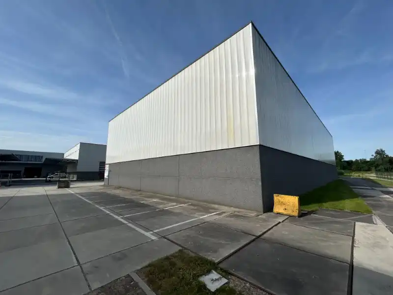 Recent magazijn van 1.062 m² met 2 sectionaalpoorten op toplocatie in Oostakker foto 12