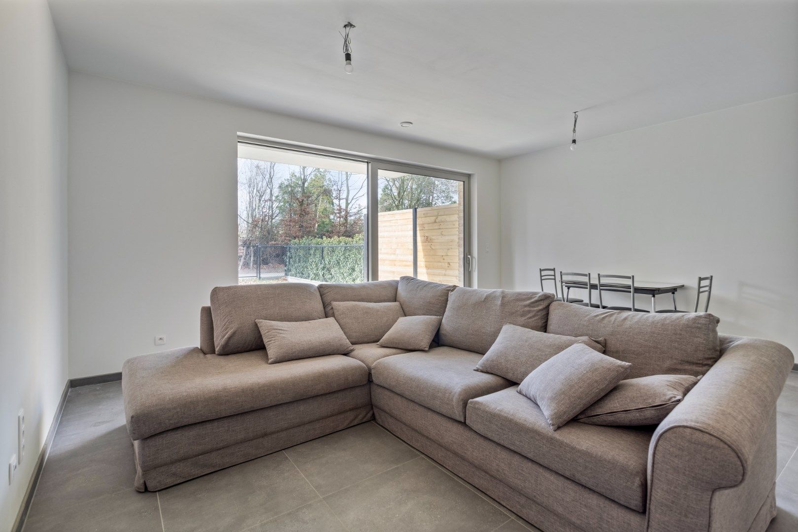 Recent appartement met 1 slpk en gezellig tuintje op wandelafstand van het centrum !  foto 4