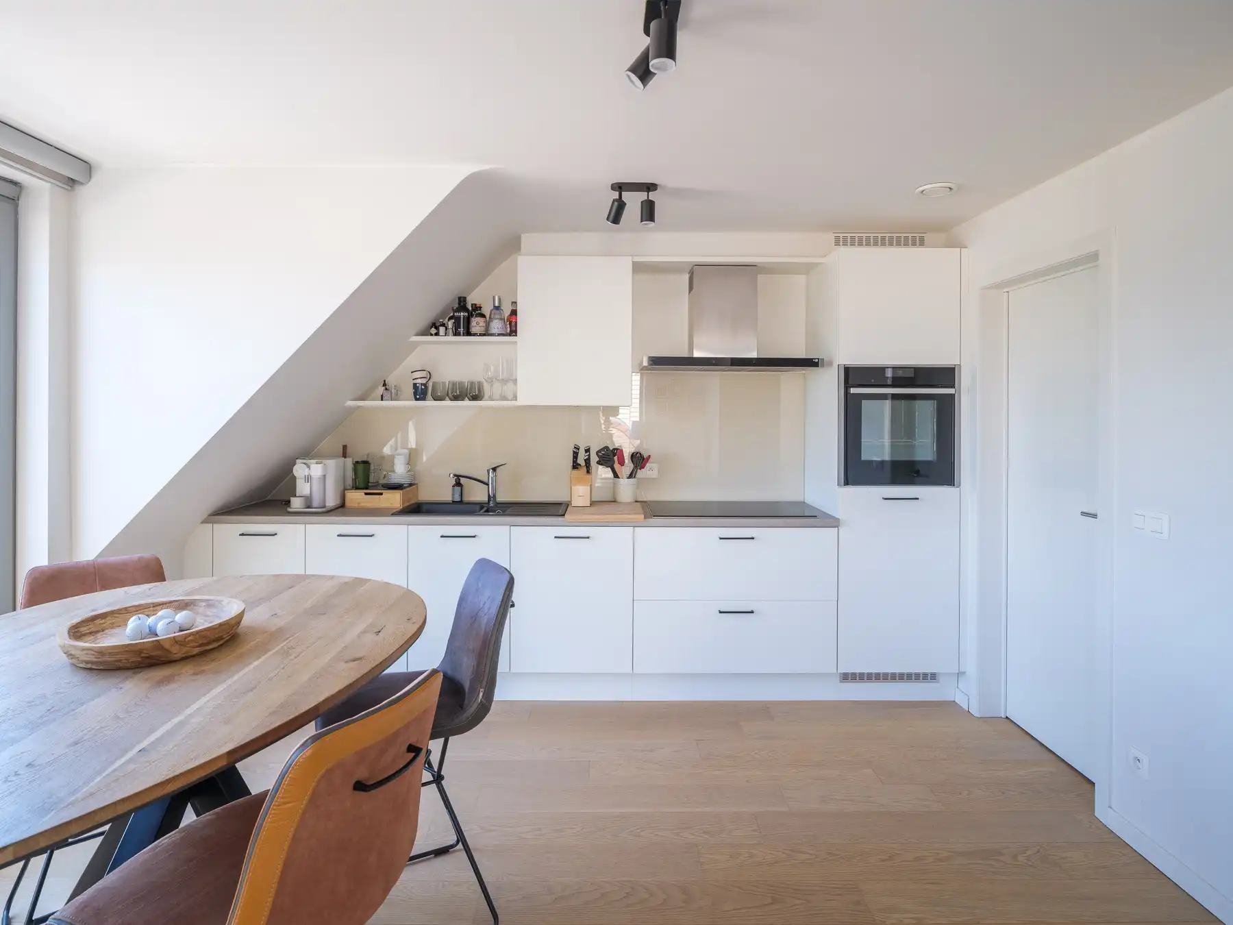 Stijlvol duplex appartement in Bachte-Maria-Leerne foto {{pictureIndex}}