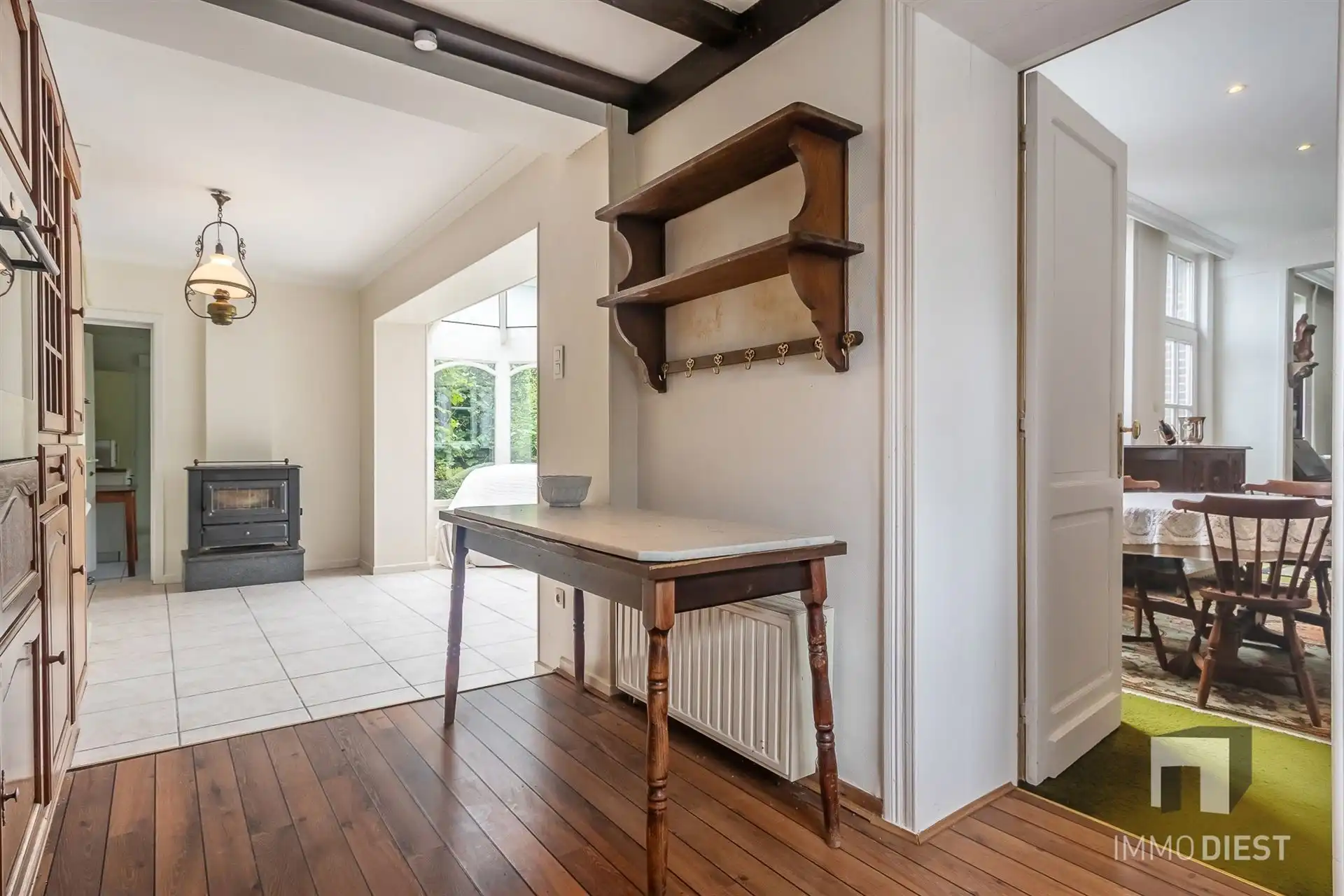 Elegante woning met vele mogelijkheden, gezellige tuin en dubbele garage foto 23