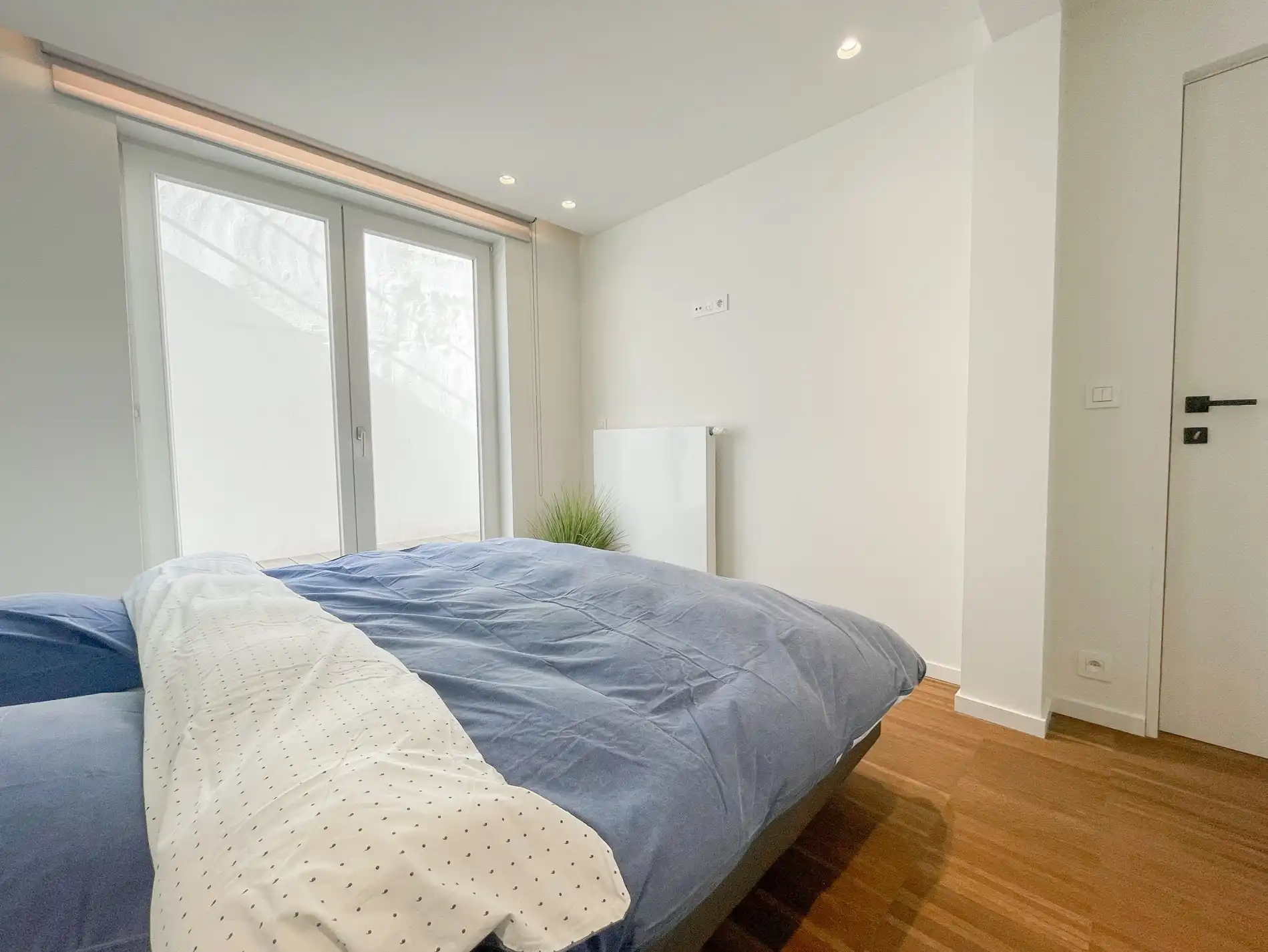 Stijlvol, instapklaar appartement met een ruim terras gelegen aan het Lichttorenplein op enkele passen van de zee. foto 12