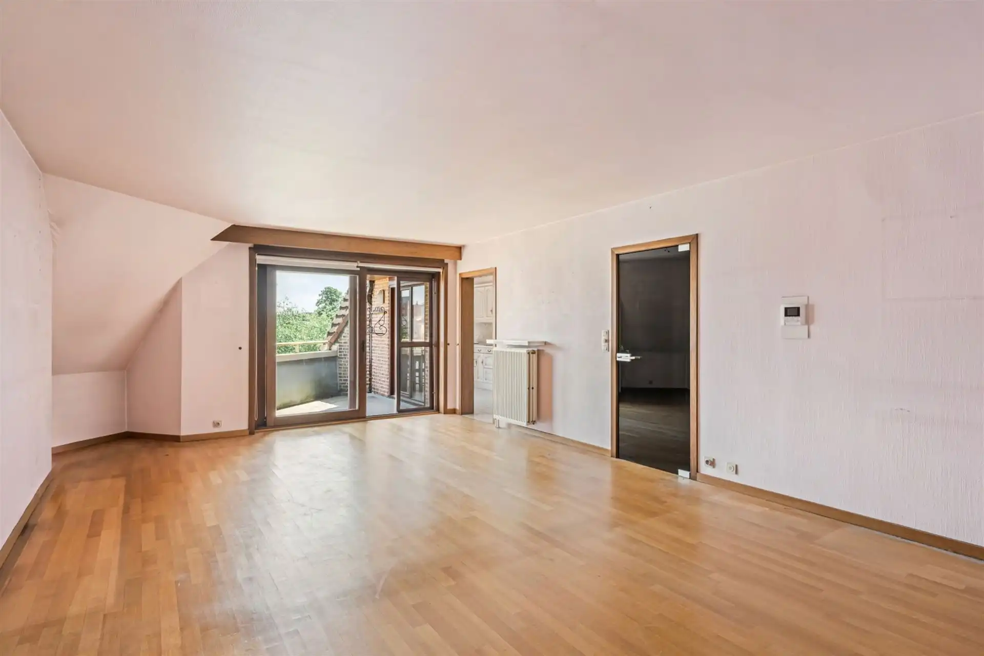Topgelegen 2 SLK-appartement met veel potentieel foto 6