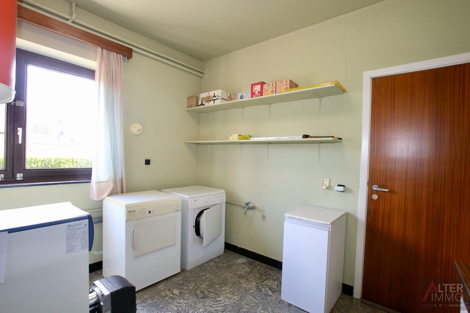 Goed gelegen, degelijk onderhouden woning te Viversel! 3 slaapkamers, 10are en breed perceel van 23m. foto 26