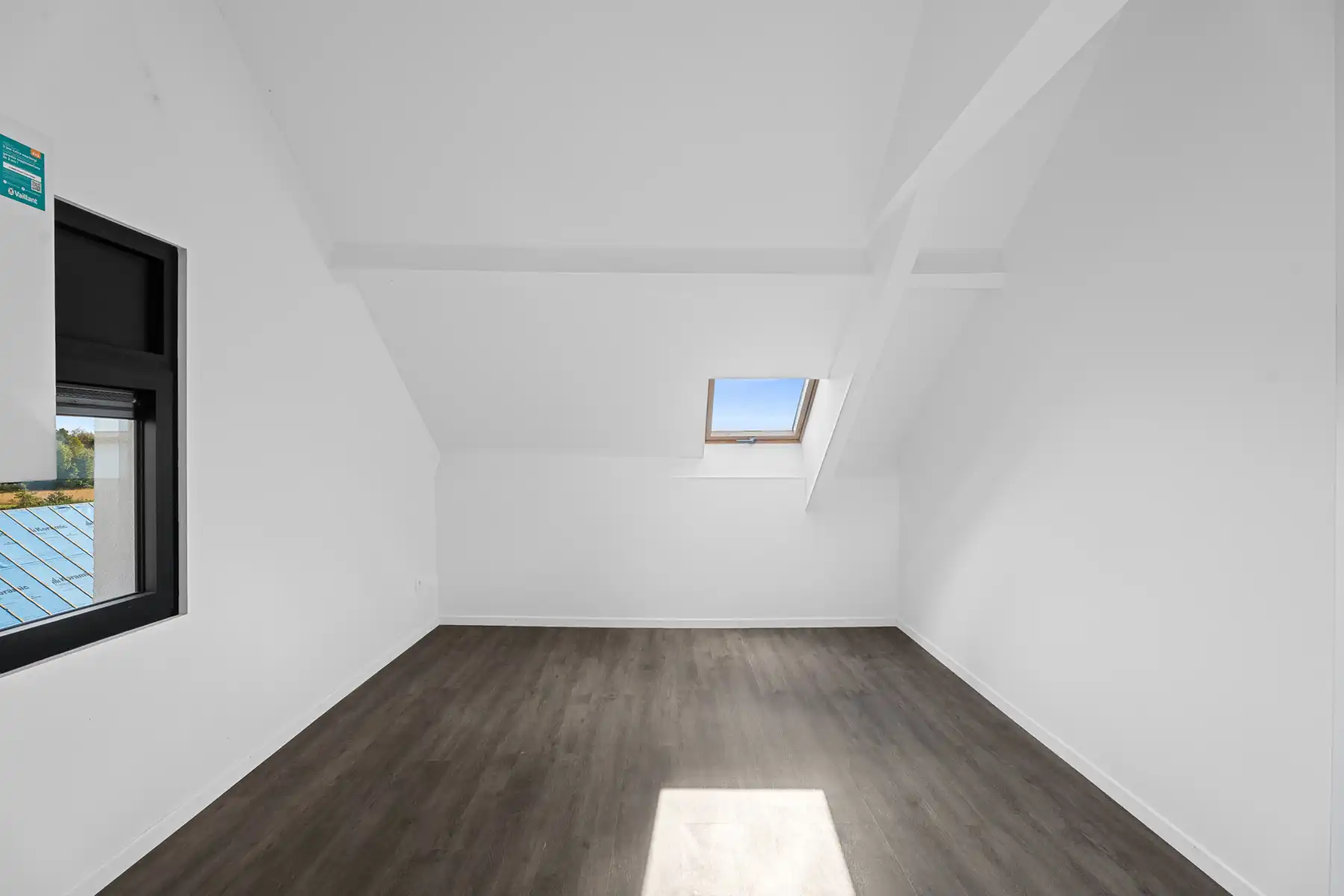 Modern comfort in een tijdloze halfopen bebouwing foto 23