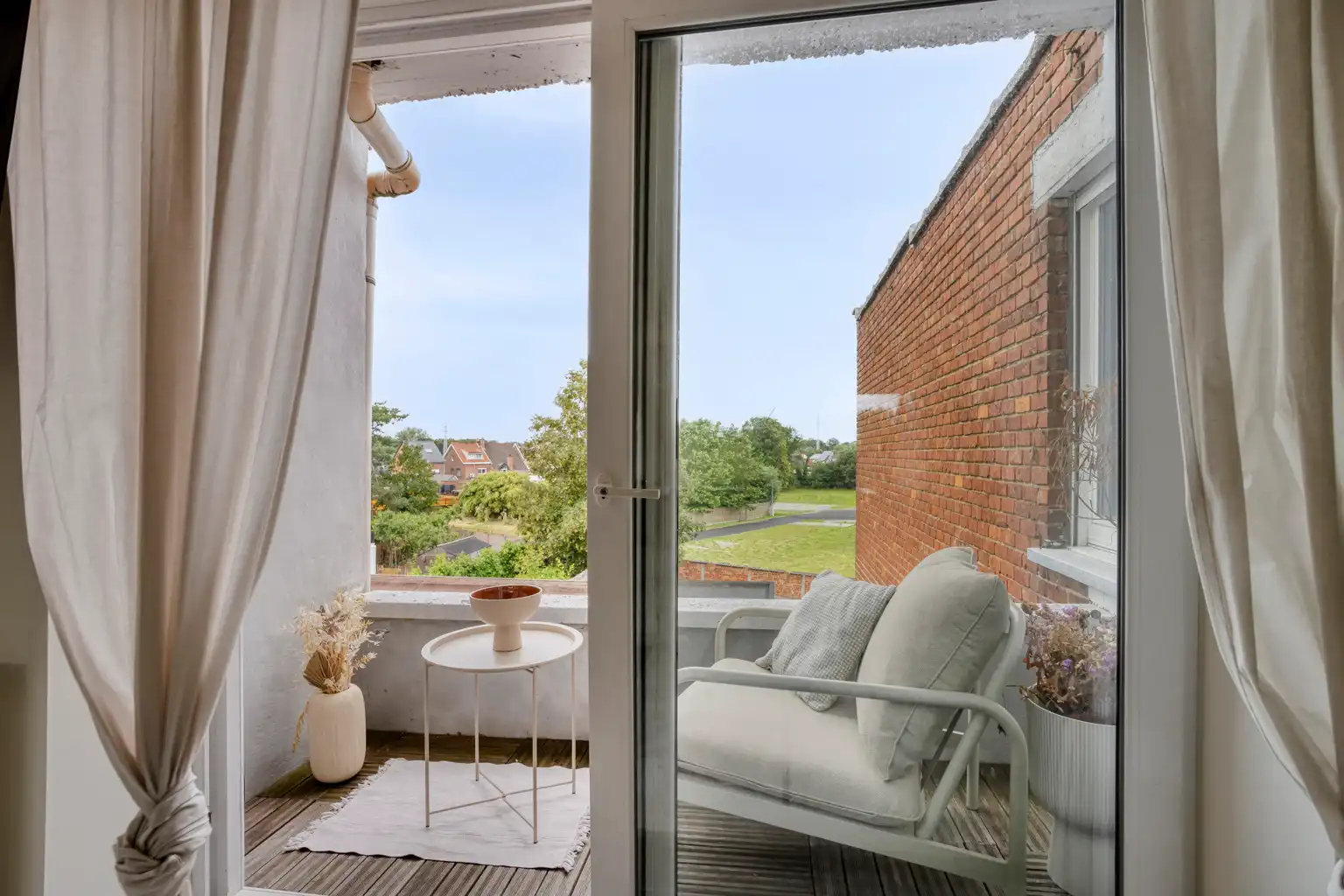 Topinvestering: instapklaar appartement Ruisbroek foto {{pictureIndex}}