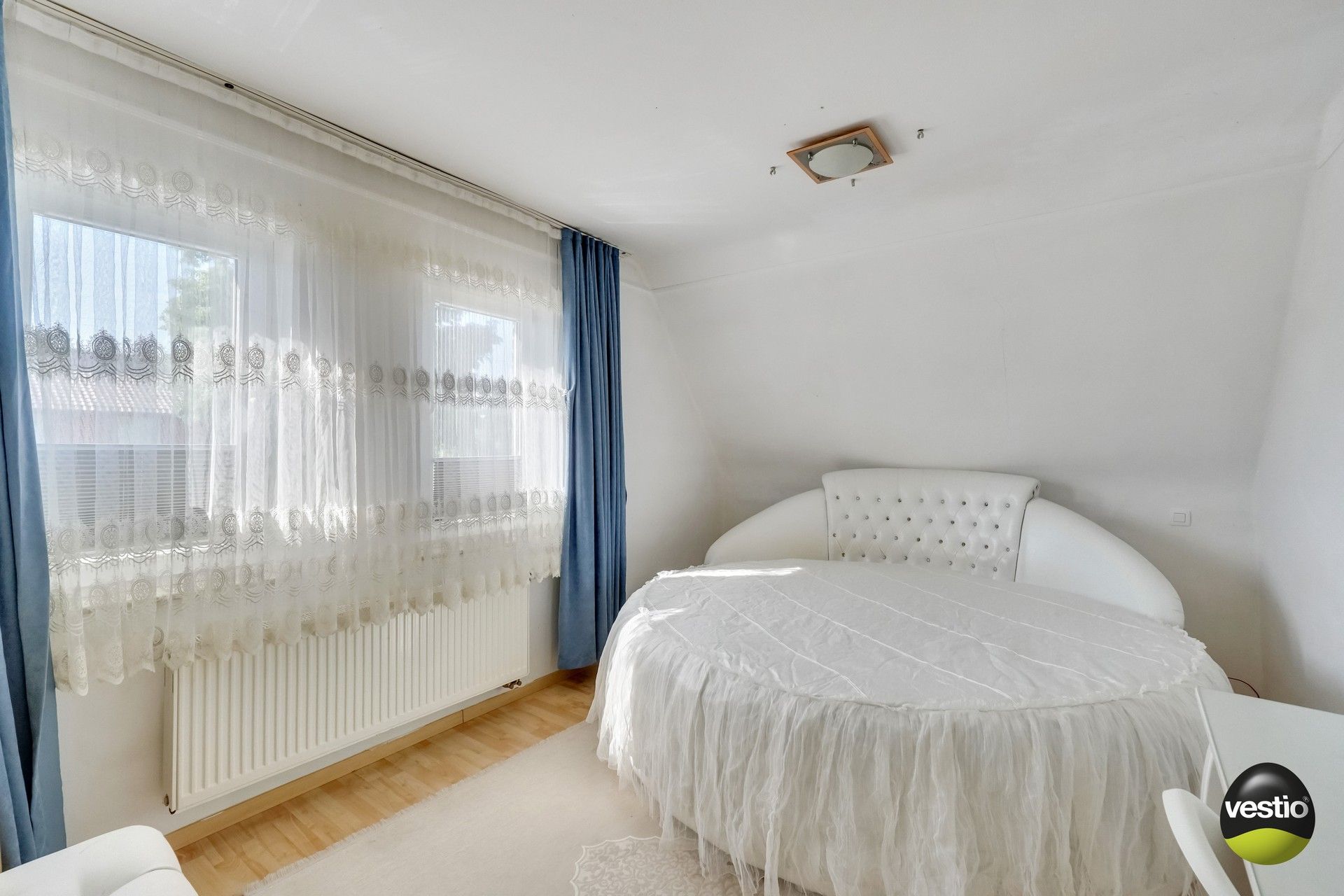 RUSTIG GELEGEN WONING OP 8,63 ARE foto 14