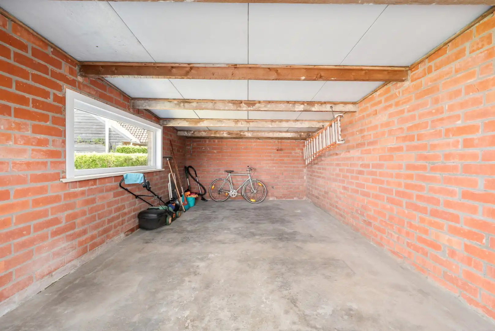 Gelijkvloerse woning met tuin in Sint-Joris foto 23