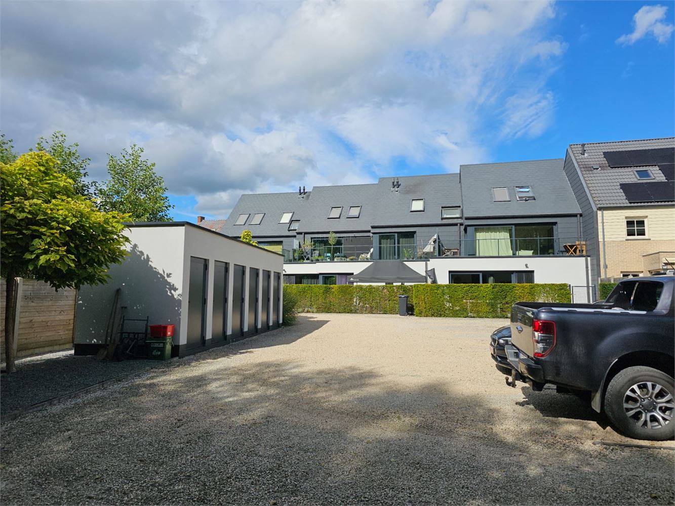 Duplex appartement met 3 slpks, terras (12,63m²) en 3 parkeerplaatsen (Moerbeke) foto 5