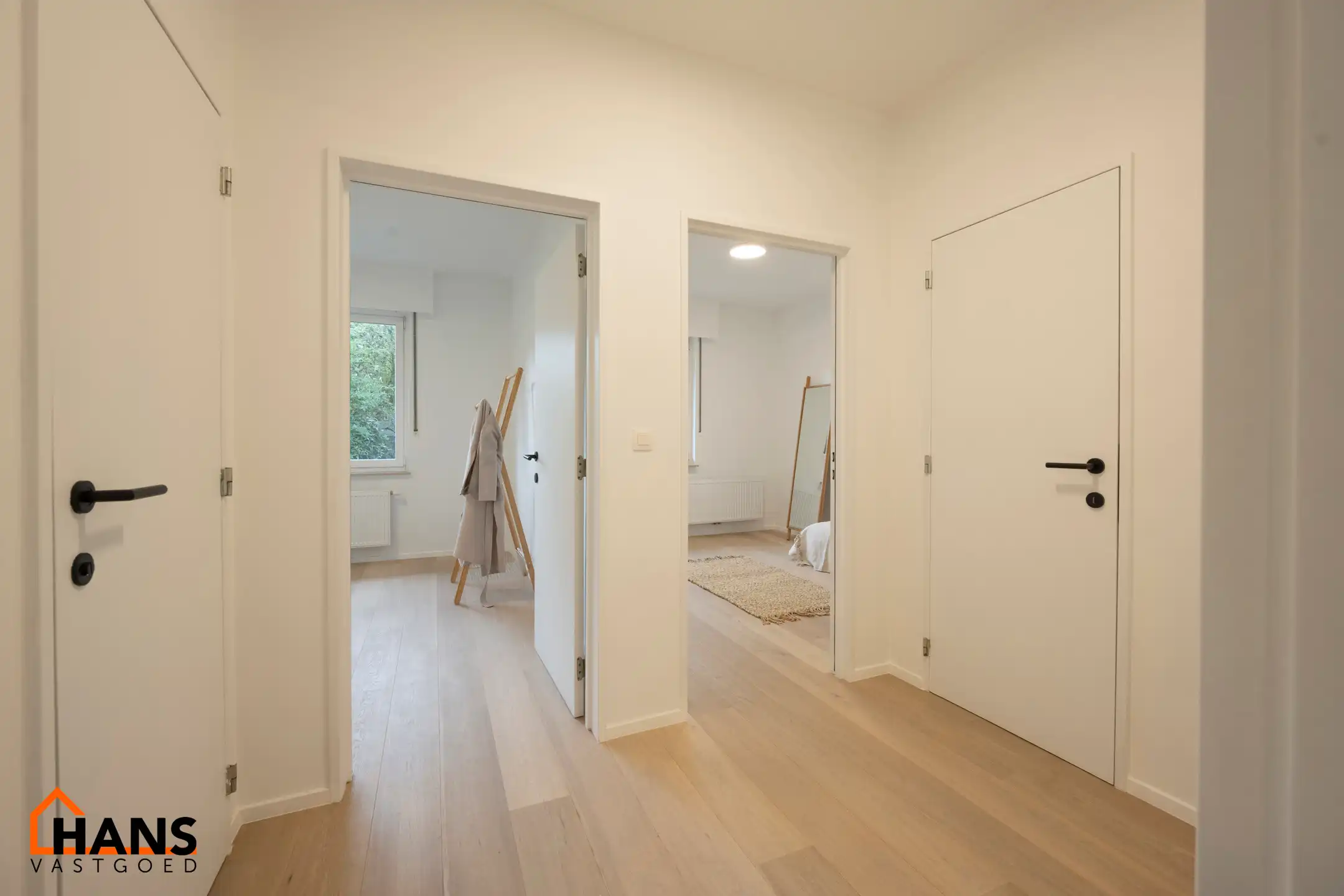 Gerenoveerd gelijkvloers appartement. foto 7