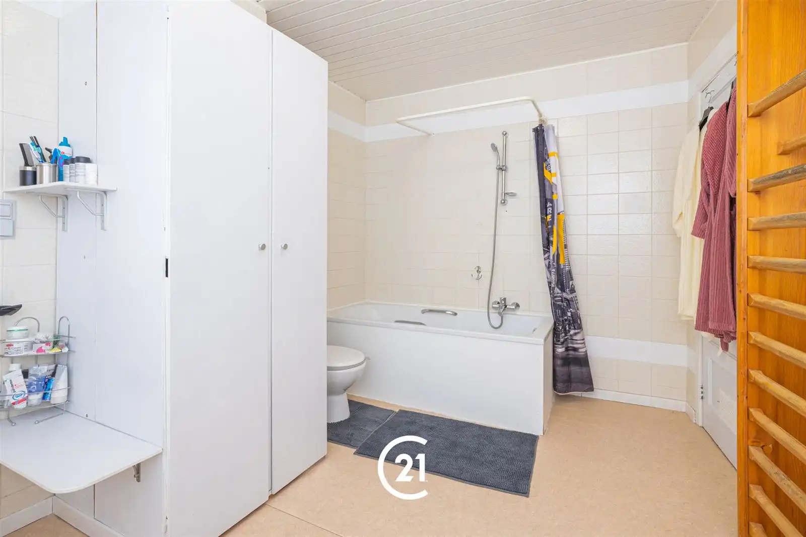 Instapklare woning met 3 slaapkamers en tuin in Gent foto 12