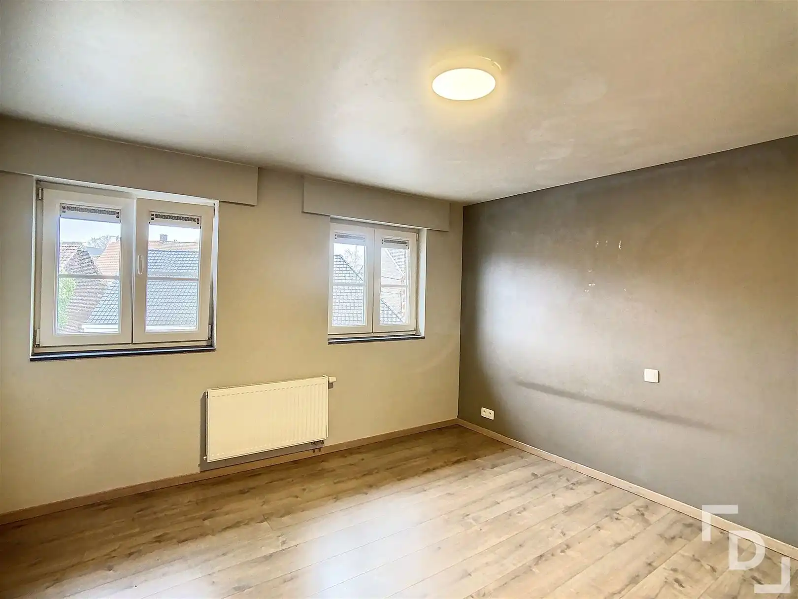 Half open bebouwing in landelijke stijl te huur in Moorslede. foto 7