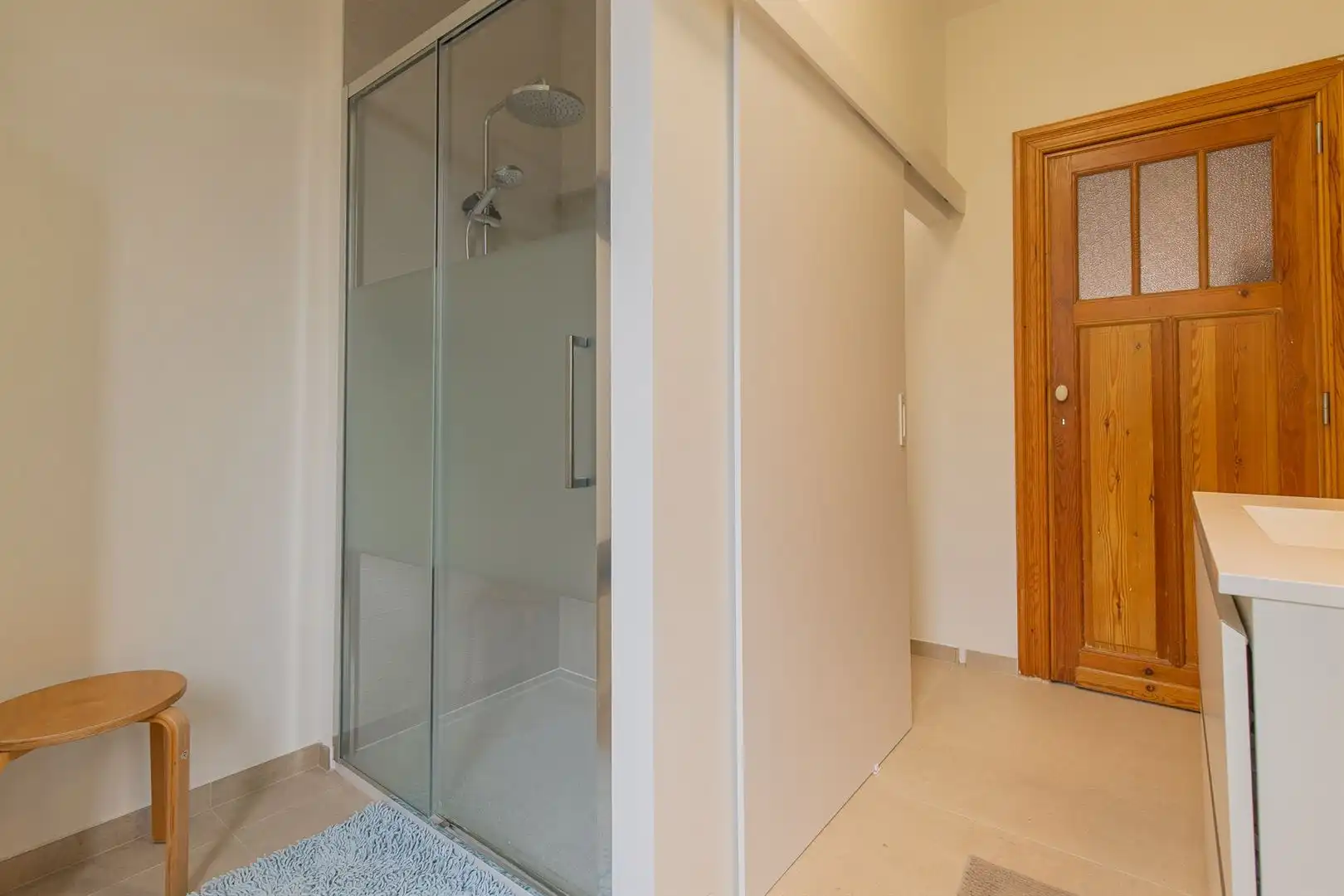 Karaktervol herenhuis met 4 slaapkamers, 2 badkamers en tuin op topligging in Jette foto 14