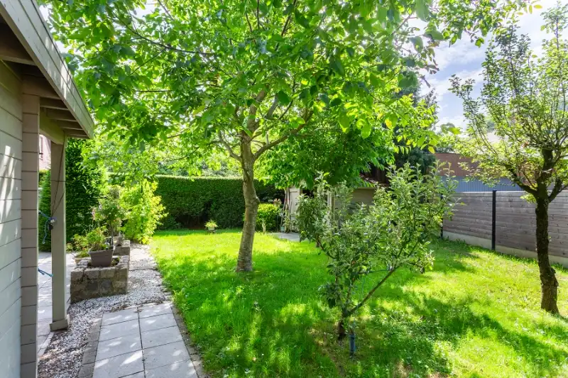 Villa op toplocatie, uiterst veel privacy in zeer rustige straat! foto 23