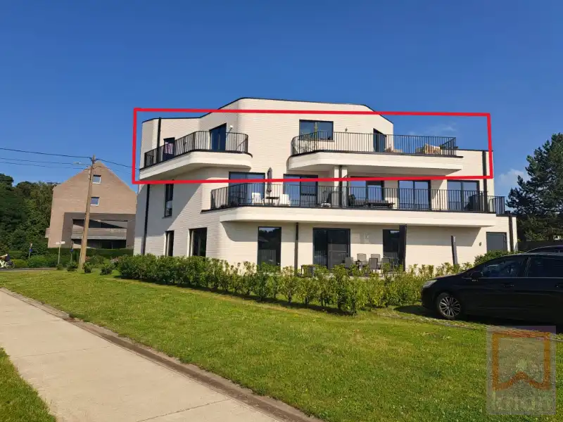 Prachtig modern hoogwaardig afgewerkt dakappartement met 3 slaapkamers in kleinschalige residentie. foto {{pictureIndex}}