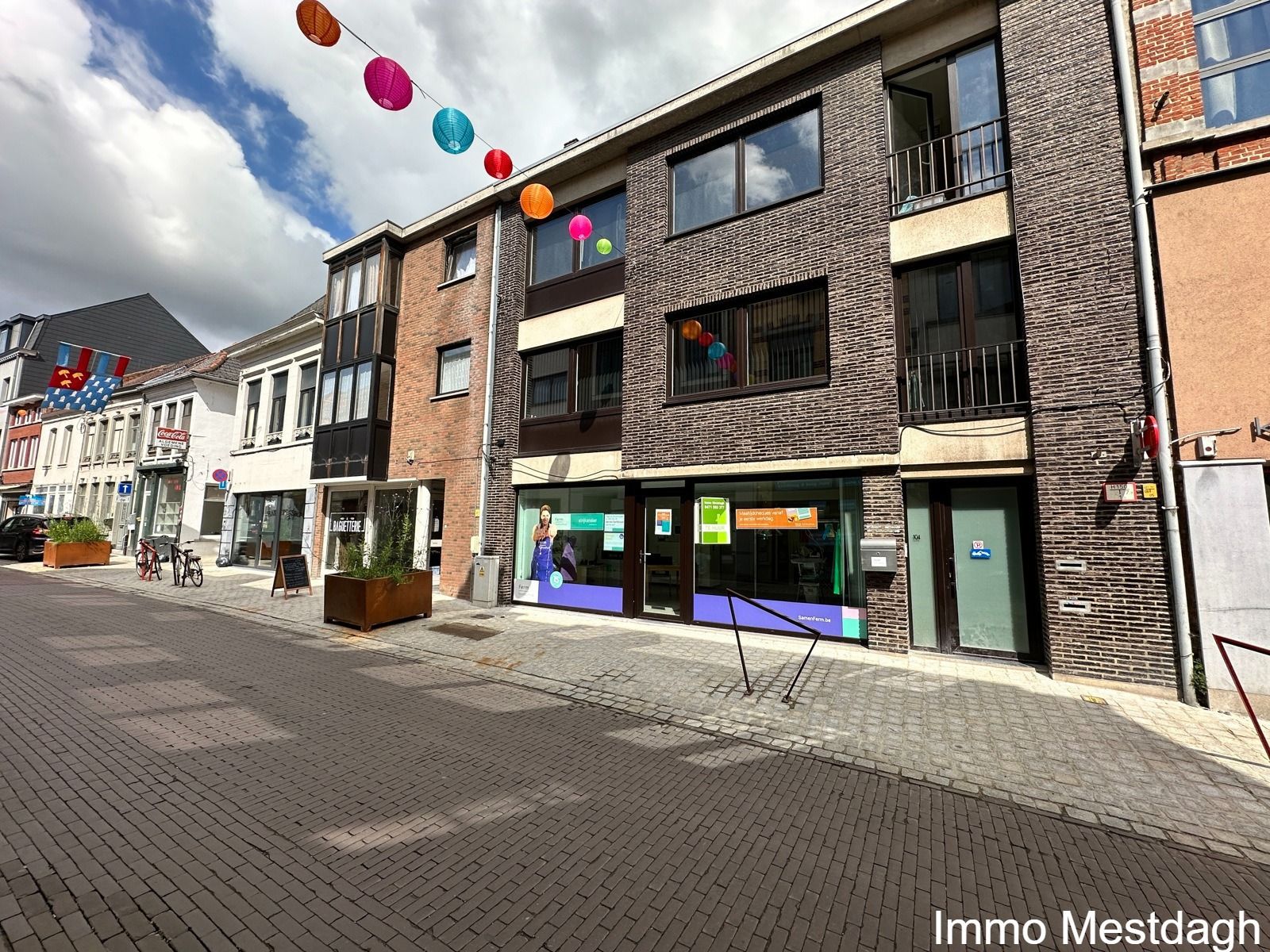 Handelsruimte / kantoor, goede visibiliteit, centrum Diest foto 2