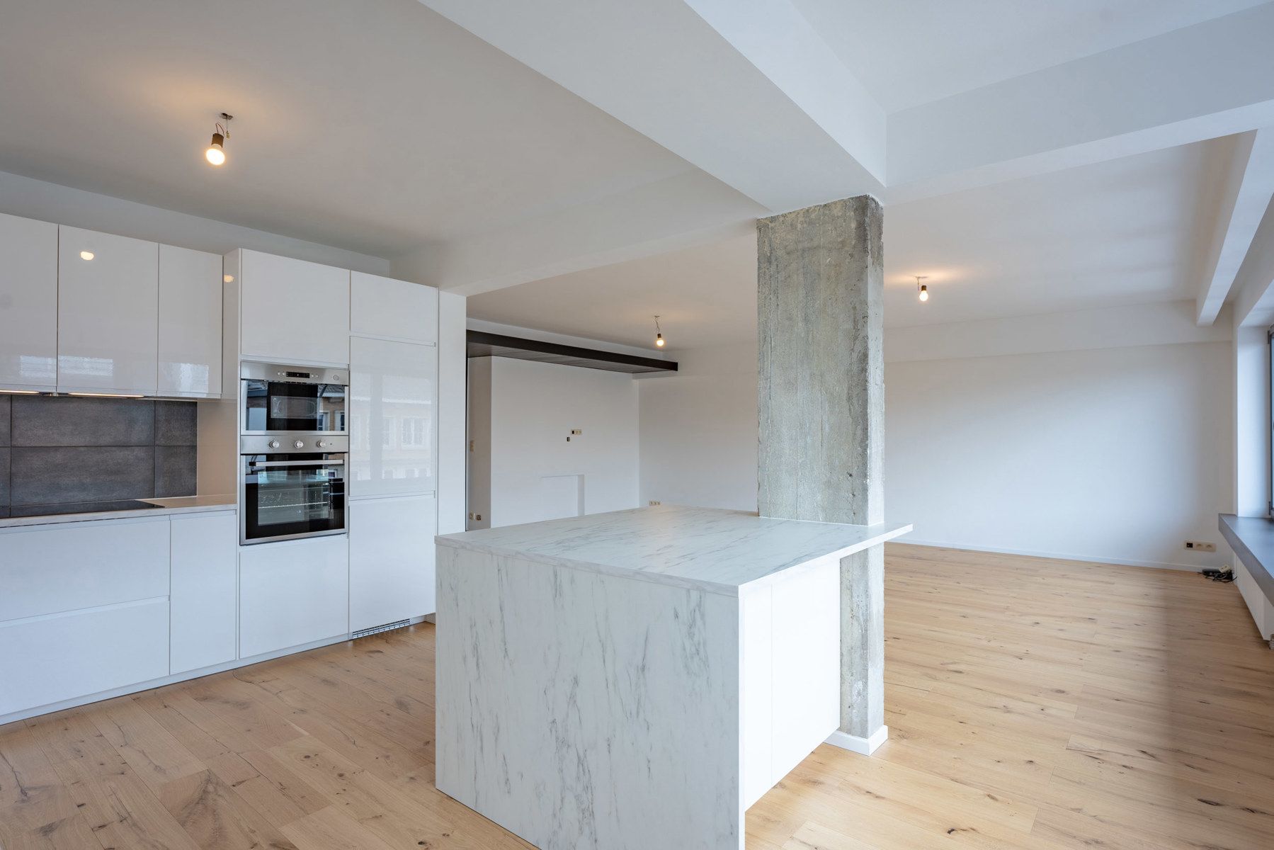 Duplex met 5 slpkmrs + 2 badkmrs in groene rand rond Brussel foto 5