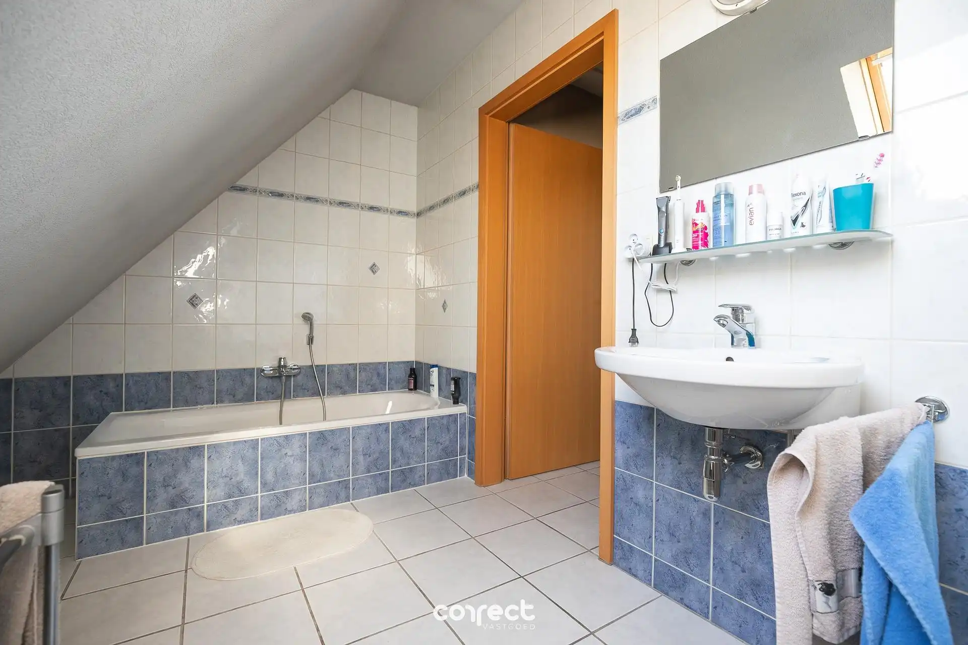 Opbrengsteigendom (brutorendement ± 5%) te Bredene. foto 4