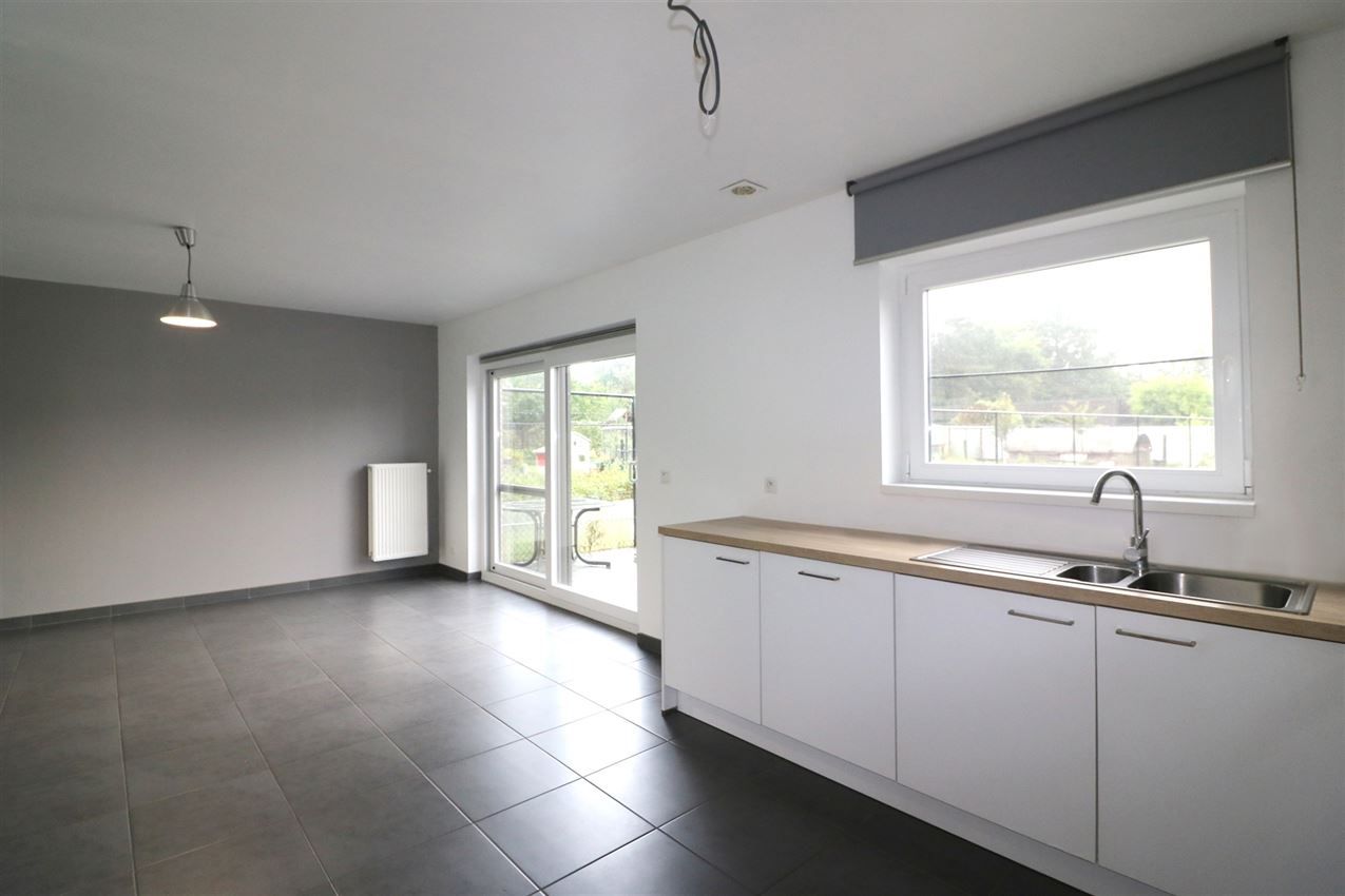 Mooi en landelijk, heel recent, 3 slpk., terras en tuin  foto 13