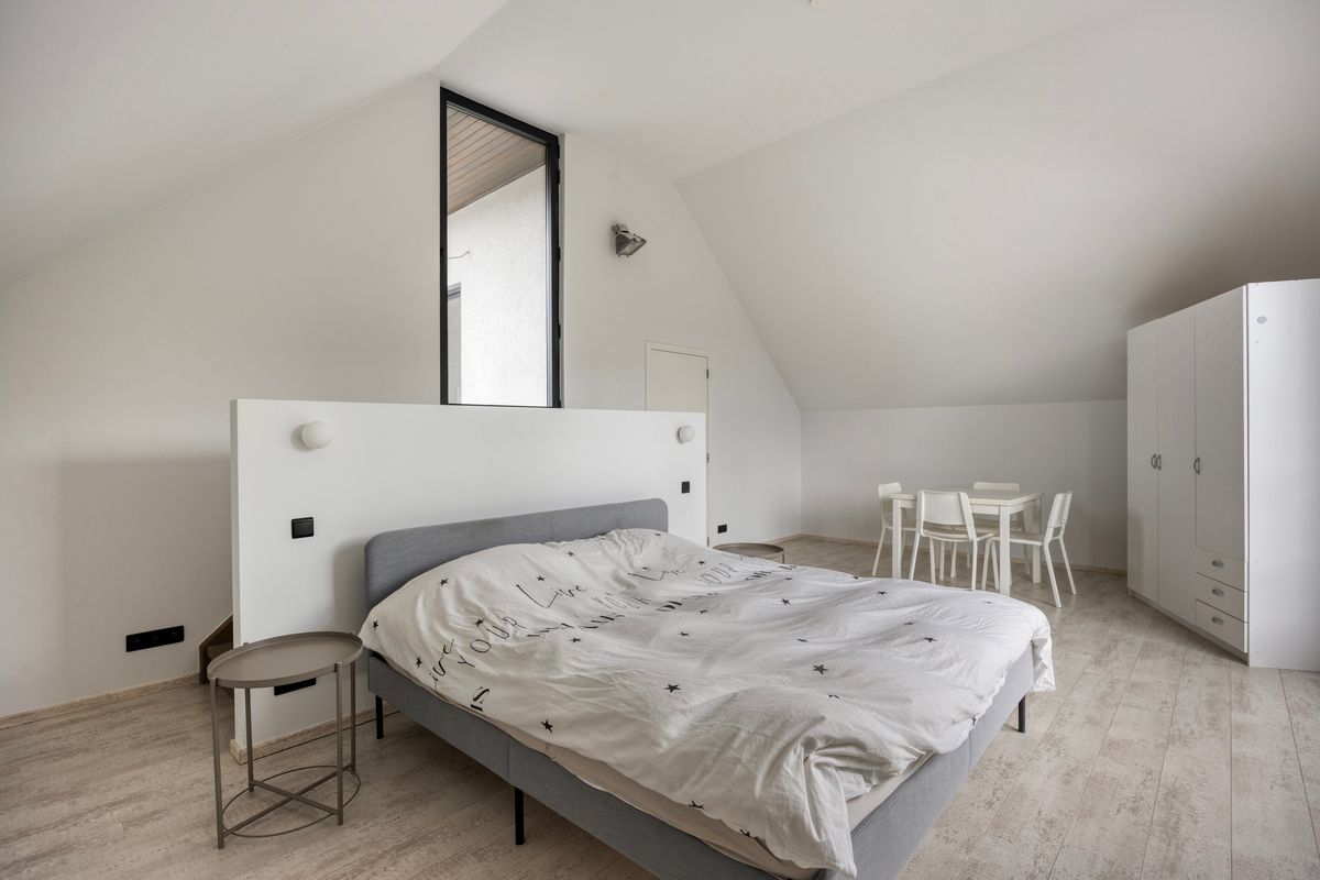 Ruime villa met karaktervolle architectuur  foto 21