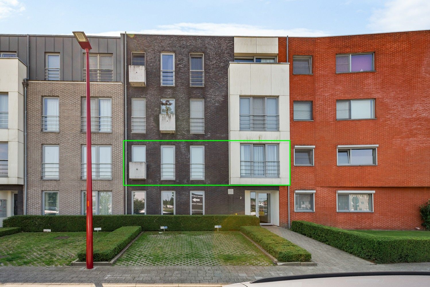 Ruim en modern appartement met 3 slaapkamers op gunstige locatie in Lint foto 2