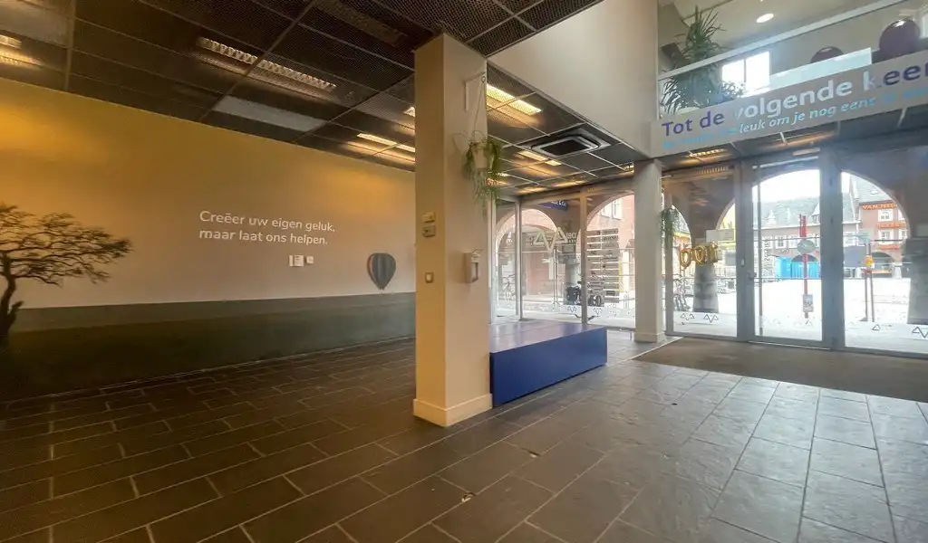 Handelspand te huur in het commercieel centrum van Schoten foto 20