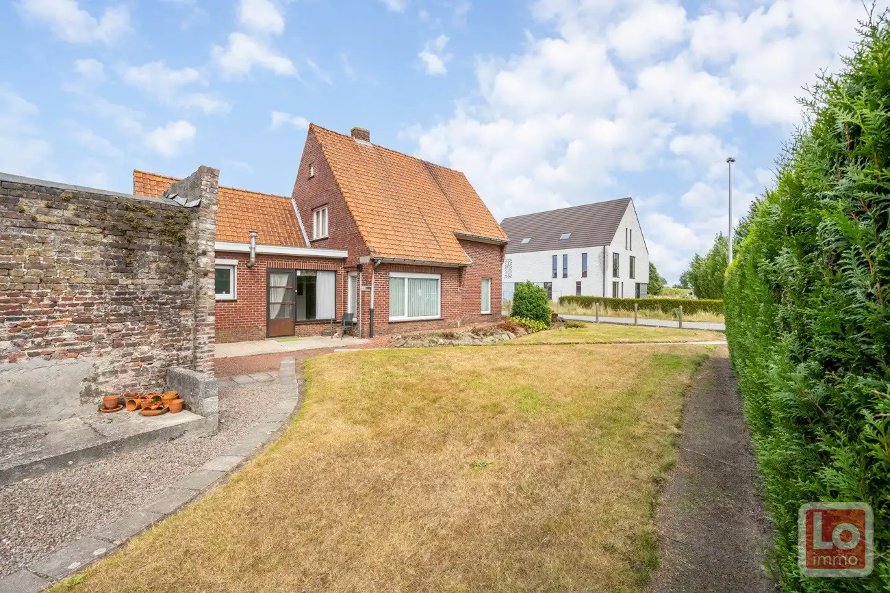 Charmante te renoveren woning met 3 slaapkamers in het rustige Desteldonk foto 21