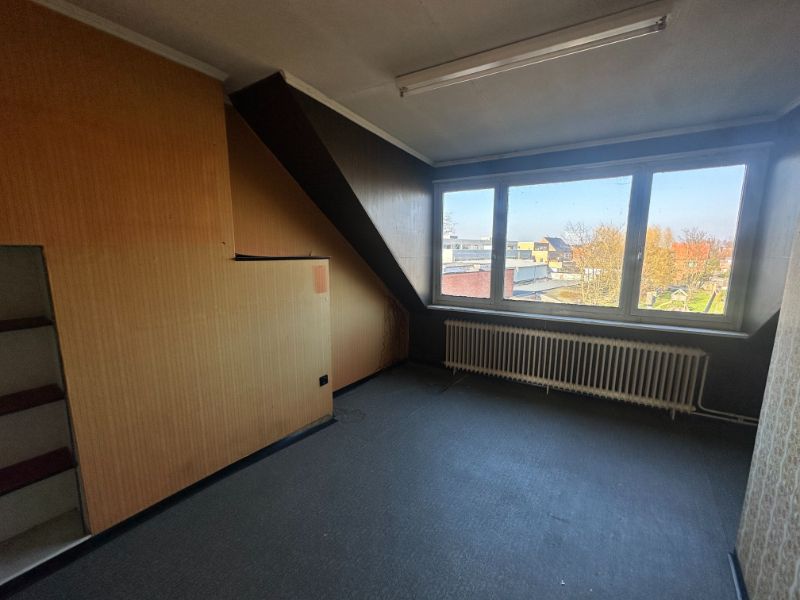 PROJECT VOOR MEERGEZINSKARAKTER of 2 TE RENOVEREN WONINGEN foto 35