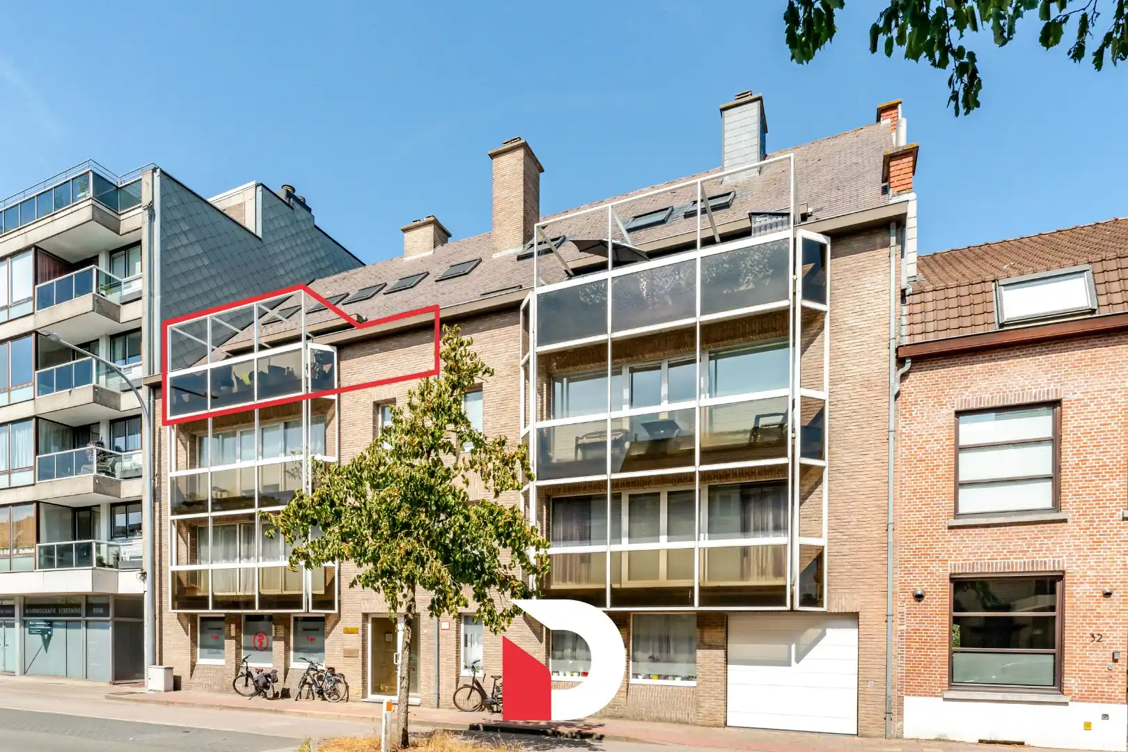 Ruim 3 slaapkamer appartement met terras nabij centrum Brugge foto 17