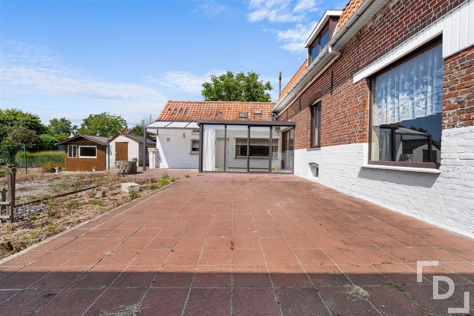 Ruime te renoveren woning te koop in Geluveld. foto 34