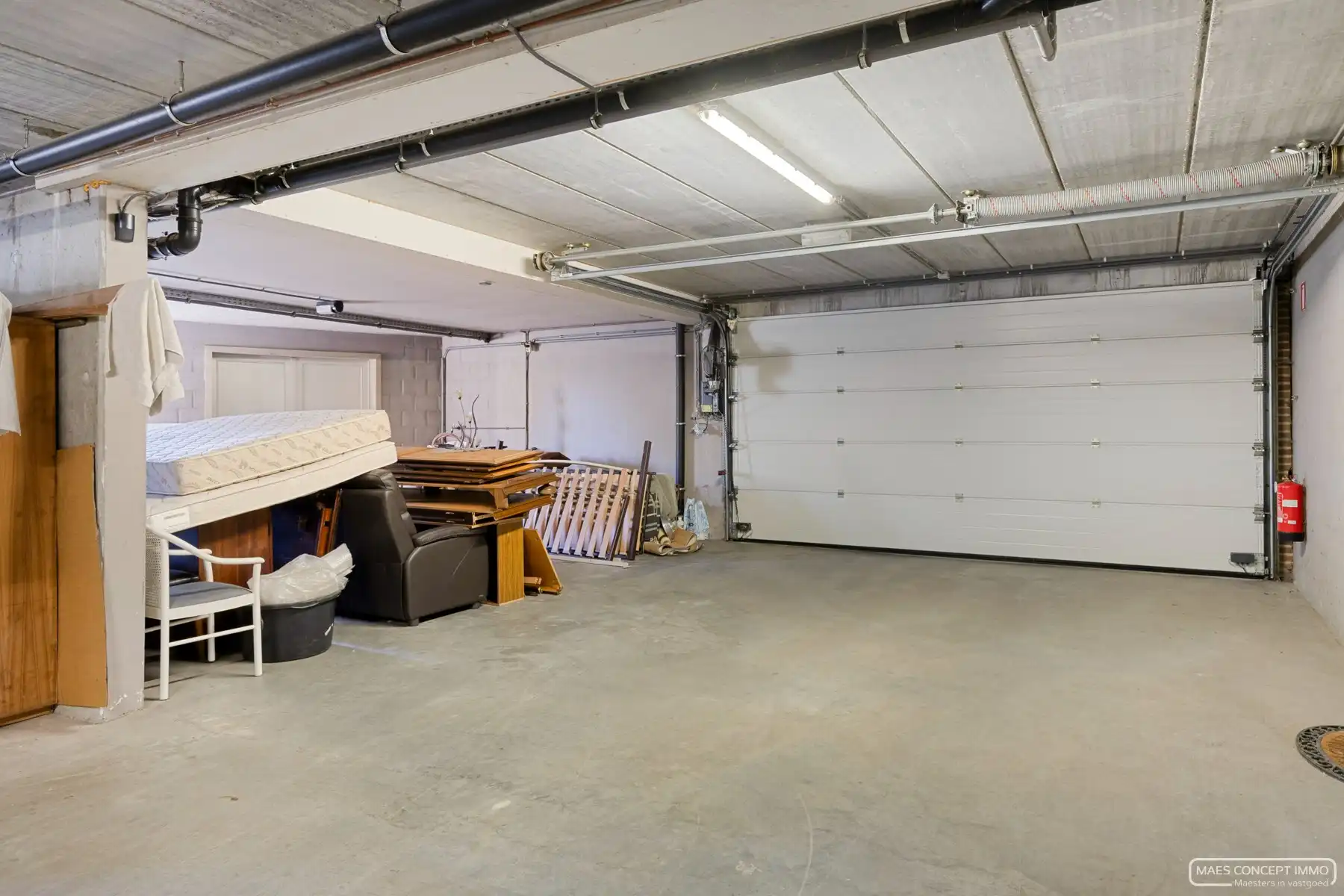Woning te koop in centrum Tiegem foto 13