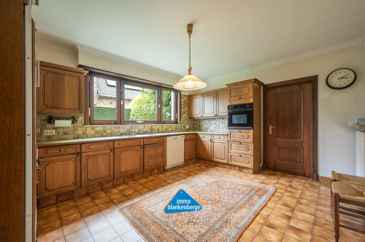 Exclusieve villa in een gegeerde residentiële wijk foto 12