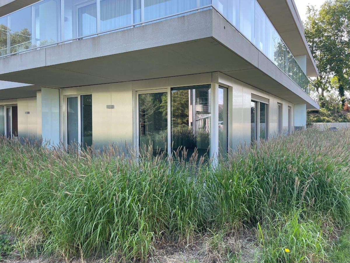 Twee-slaapkamer GELIJKVLOERS nieuwbouw hoekappartement + terras foto 3