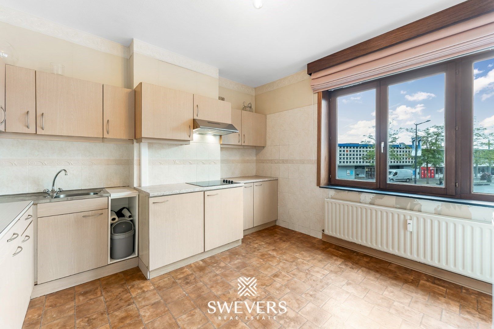 Charmant appartement met karakter en potentieel gelegen aan het station van Landen foto 4