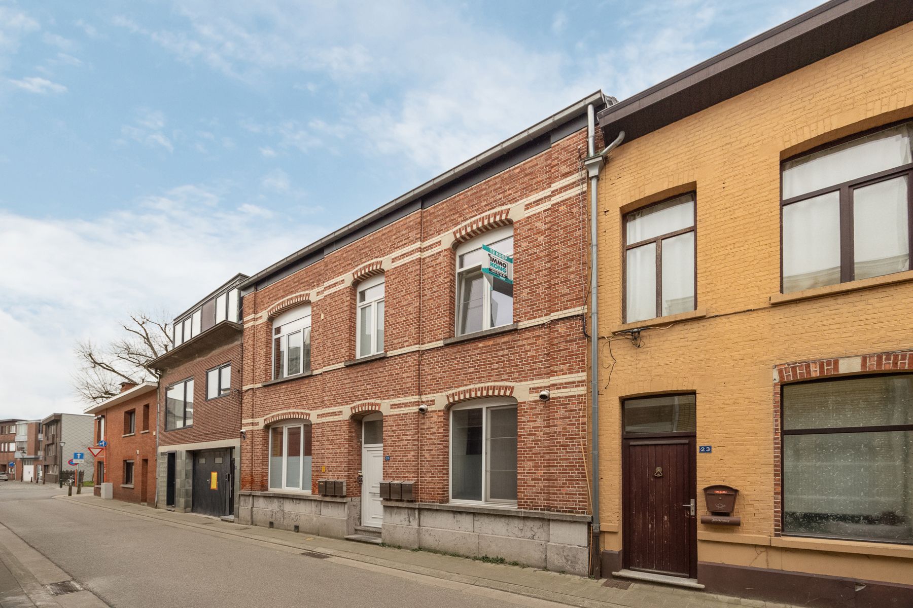 Karaktervolle studie vlakbij het centrum foto {{pictureIndex}}