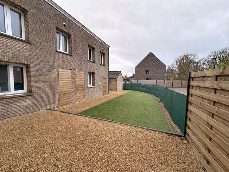 Gelijkvloers appartement met tuin in het centrum van Kaprijke foto 7