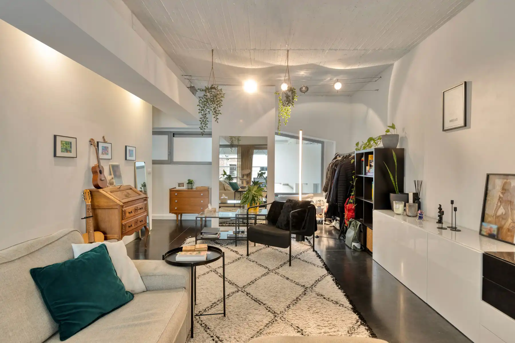 Instapklaar Loftappartement met ruim terras foto 2