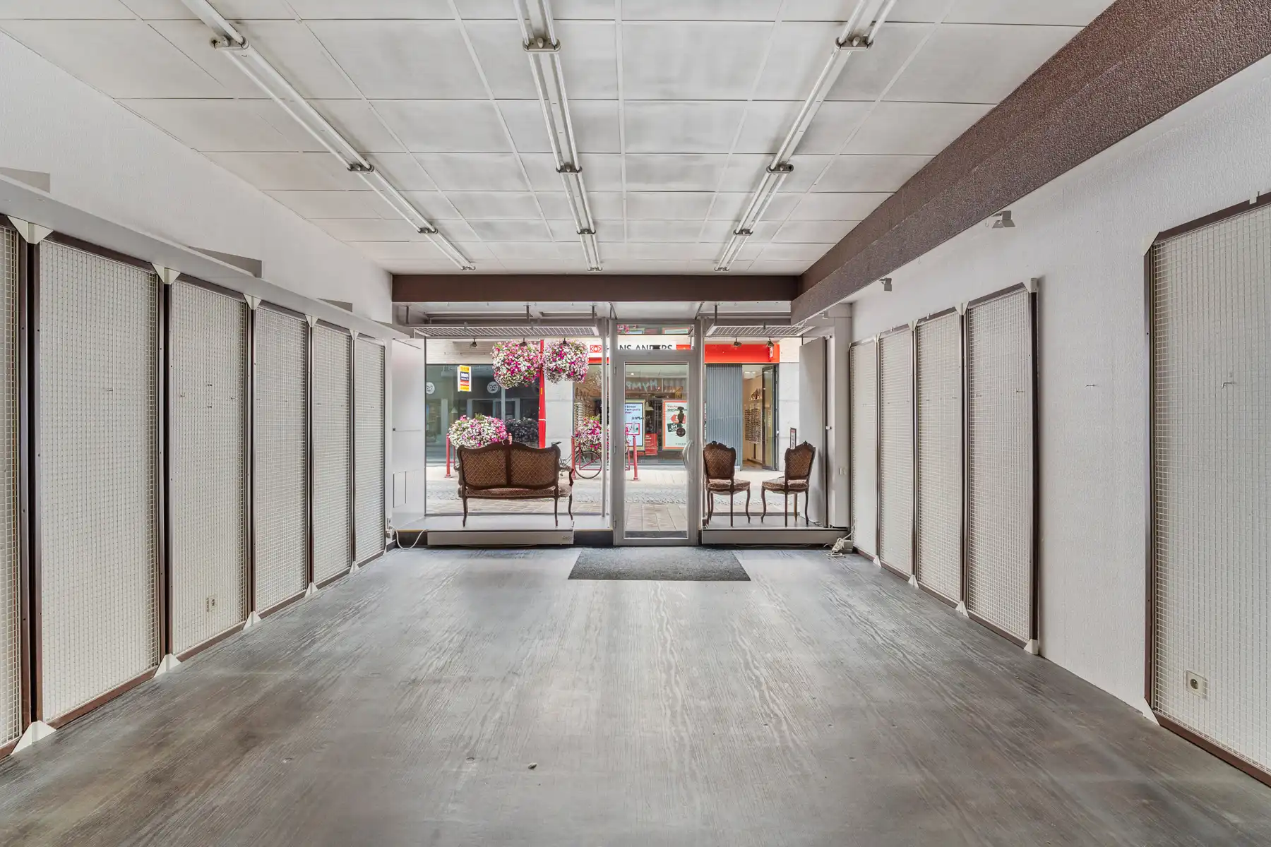 Ruime stadswoning met tuin-garage-commerciële mogelijkheden foto 18