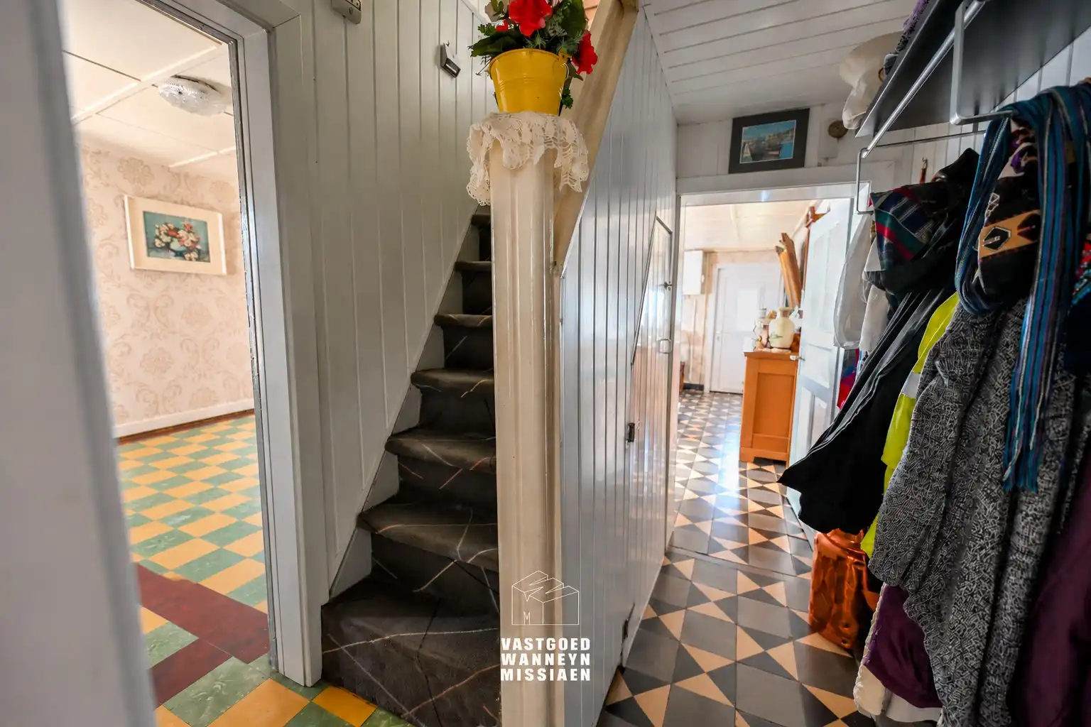 Landelijk gelegen te renoveren woning op 1.063m2 foto 6