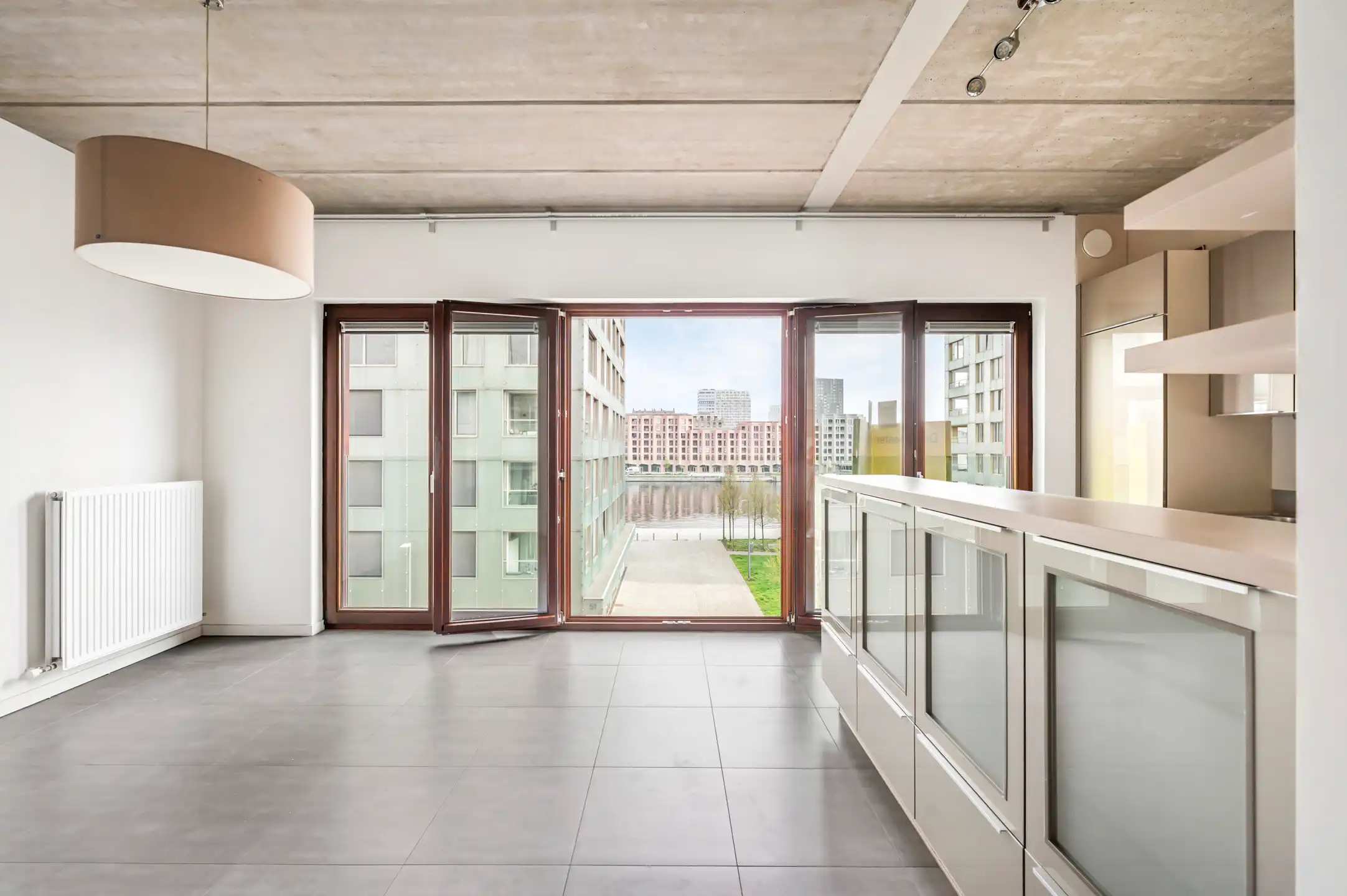 ANTWERPEN EILANDJE - Appartement met zicht op water foto 2