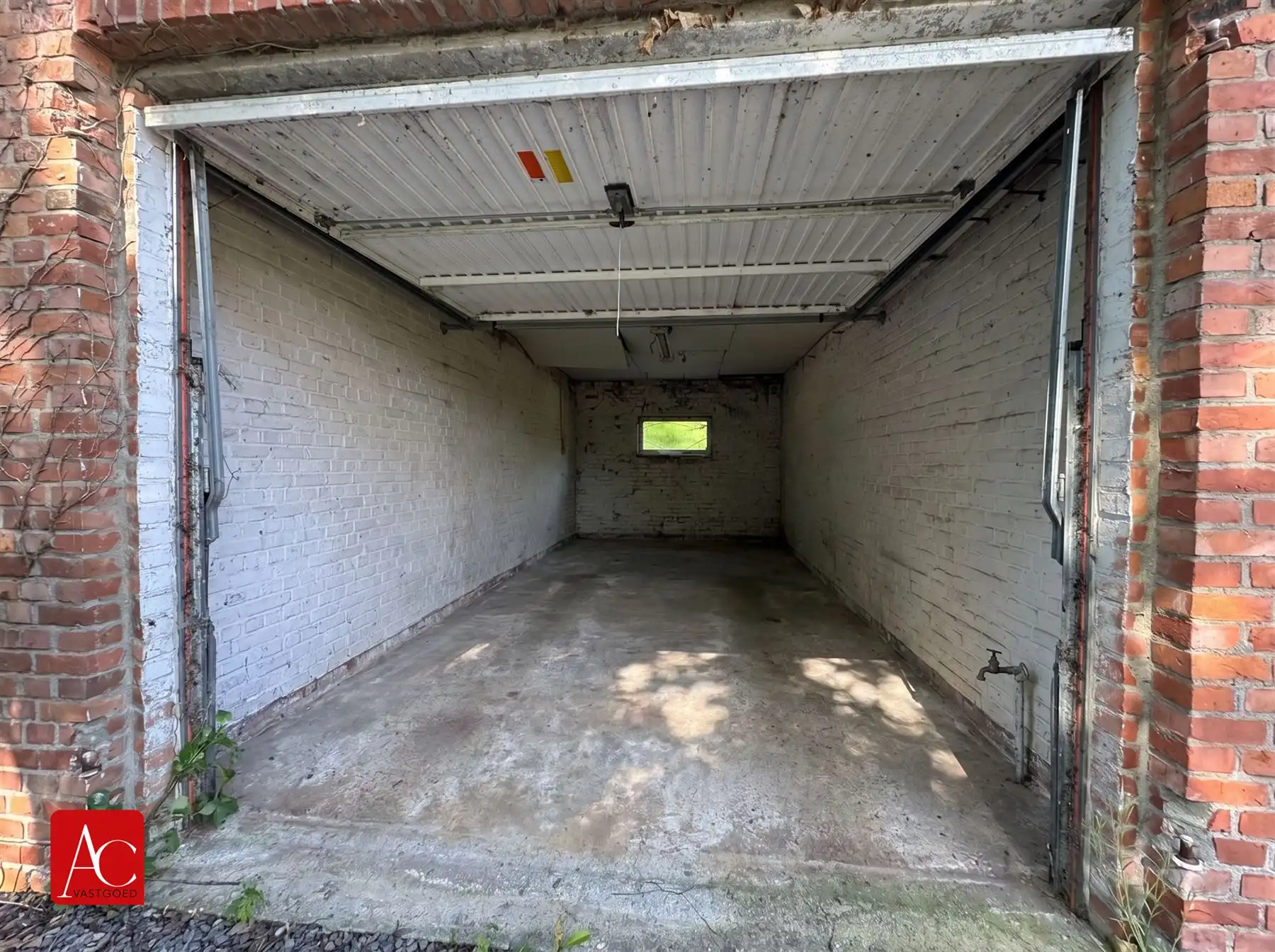 Gelijkvloers appartement met garage en 2 slaapkamers foto 13