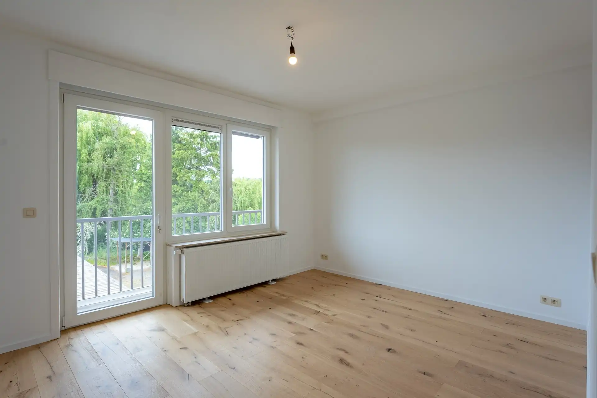 Uitzonderlijk ruime duplex in hartje Grimbergen met 4-5 kamers foto 8