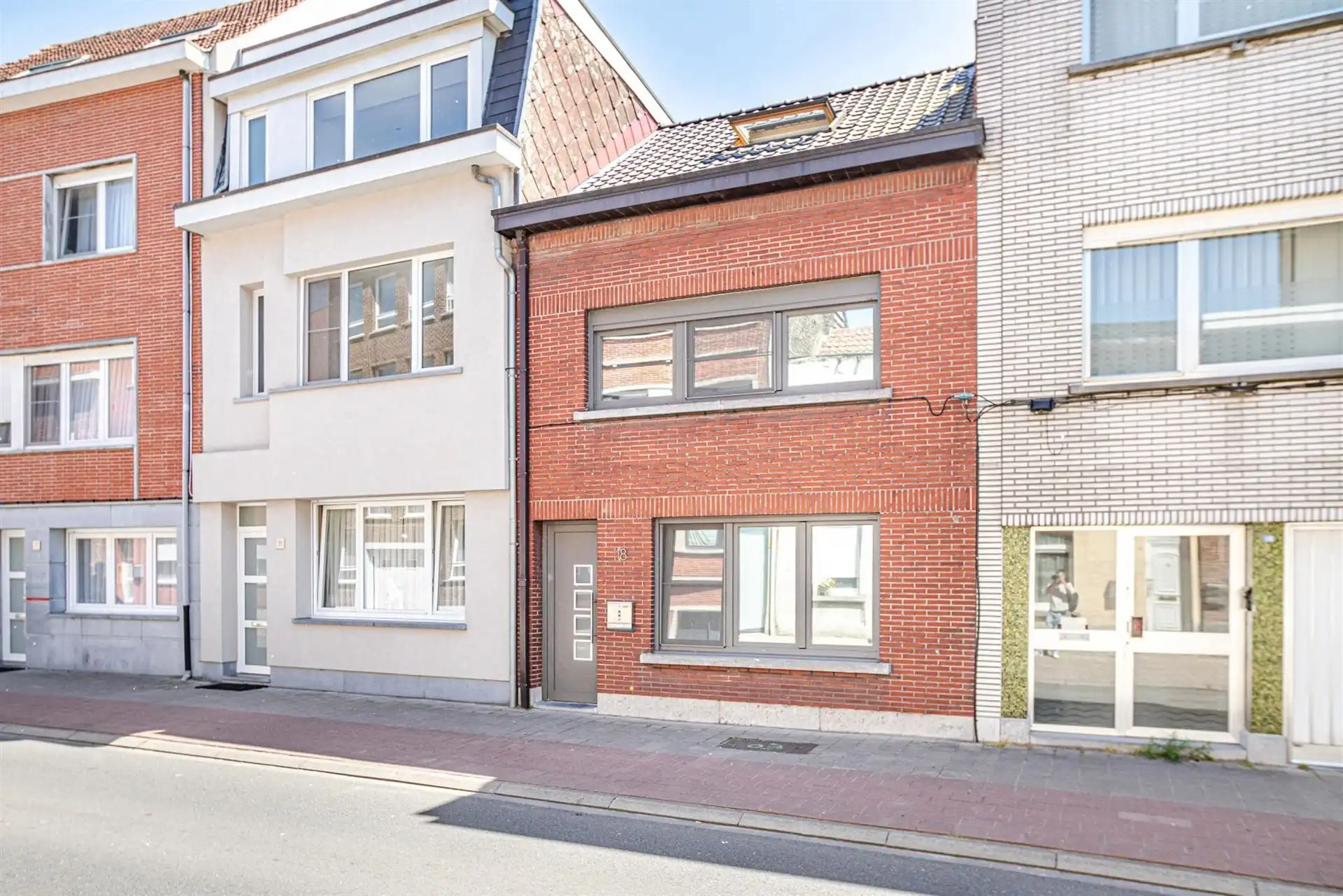 Instapklare woning met 4 slpk, kelder, ZO-tuin + uitweg foto 30