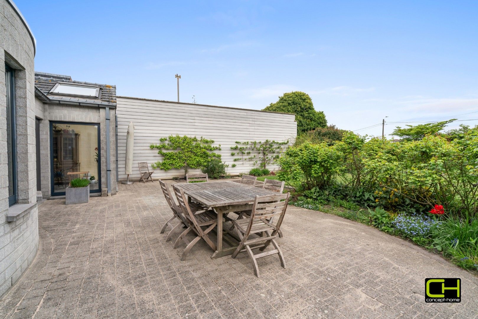Villa met woonst en praktijkruimte te koop in Beke foto 18