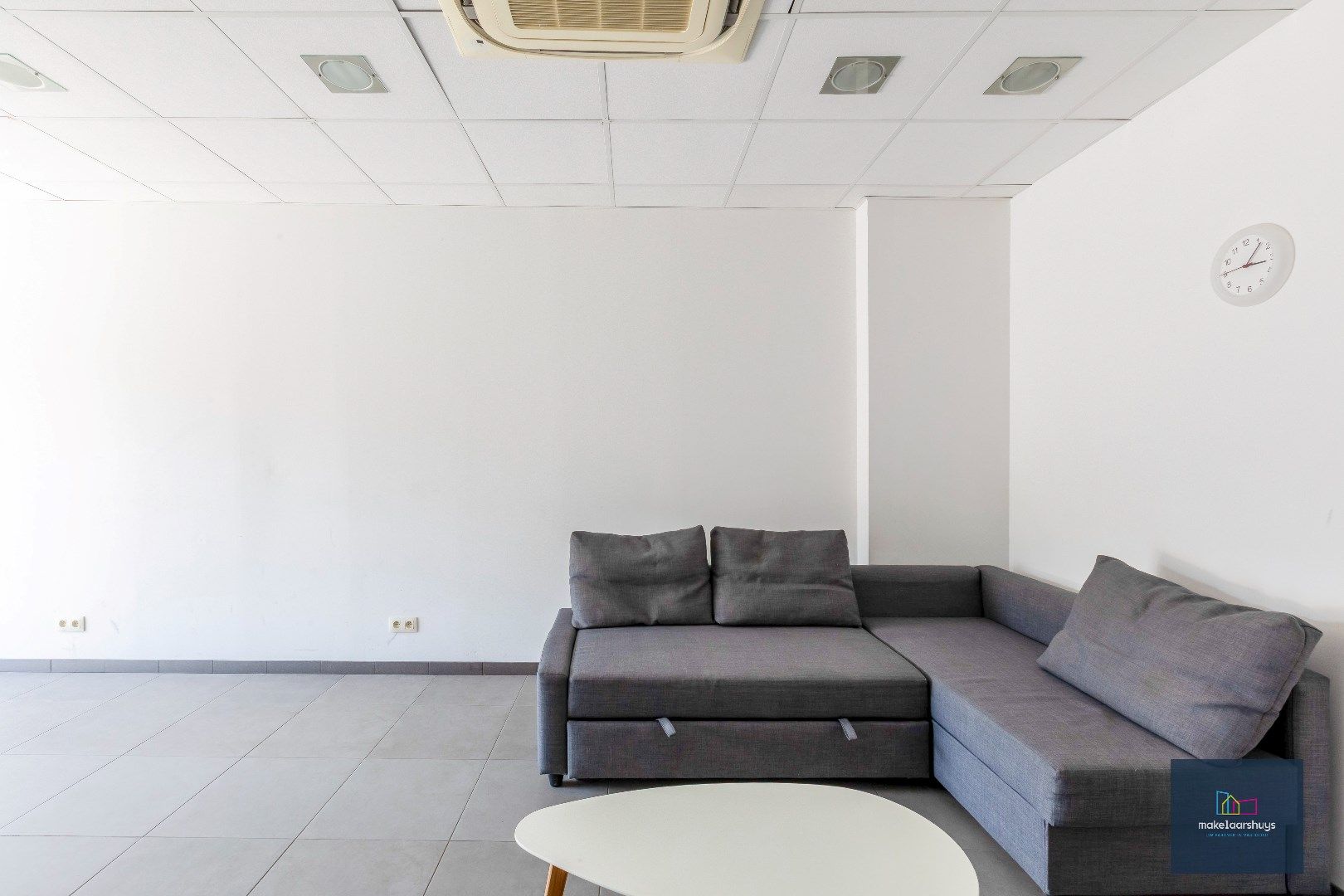 Eigendom met handelsgelijkvloers en duplexappartement  foto 23