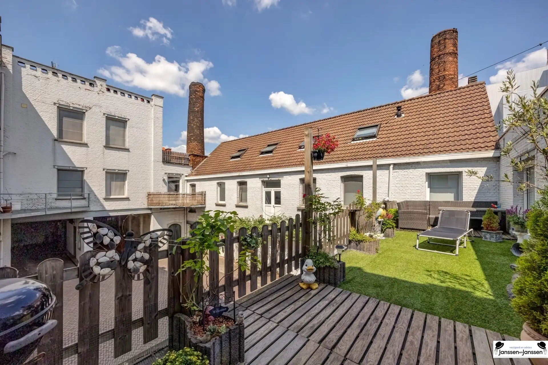 Ruim appartement in voormalige suikerfabriek Merksem foto 13