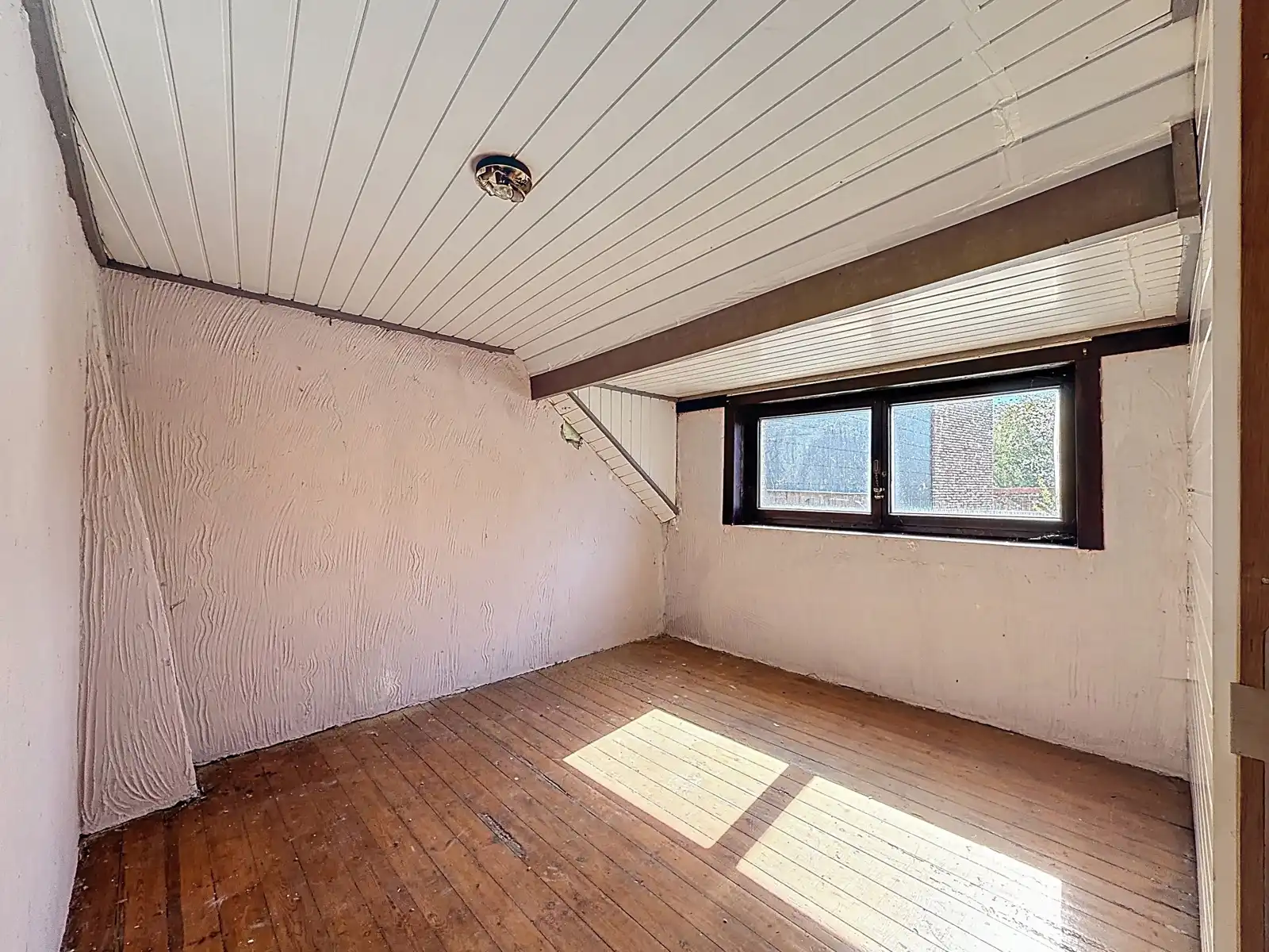 Te renoveren HOB met 5 SLPK, Tuin én Garage, op Toplocatie! foto 21