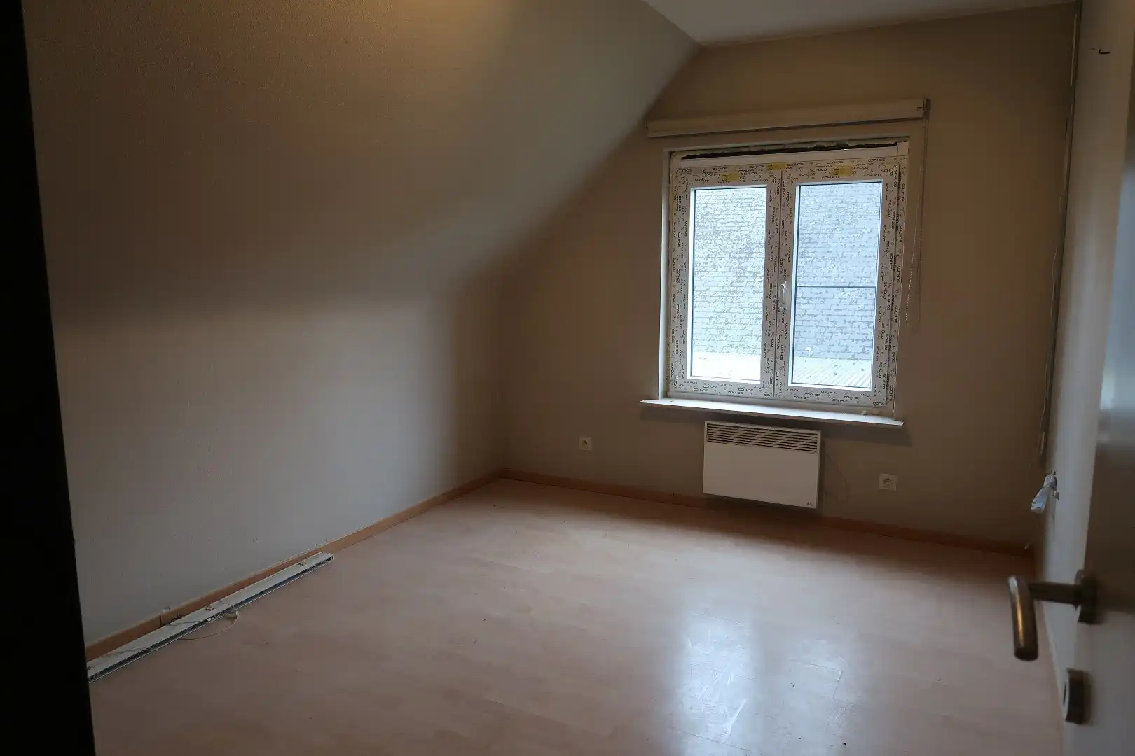 Charmante gerenoveerde woning te huur in Snellegem – 3 slaapkamers, grote tuin & veel extra’s foto 14